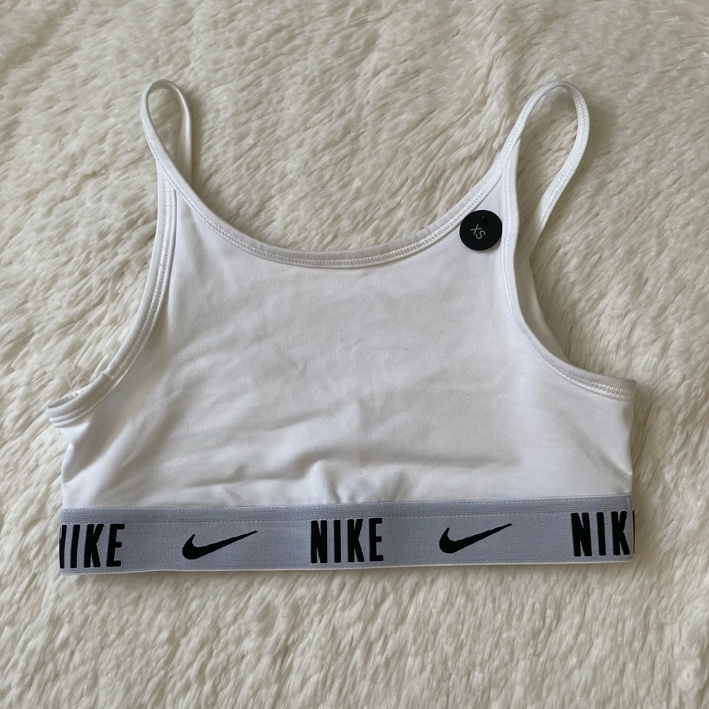Nike Girls Sports Bra Dri-fit White XS NWT
